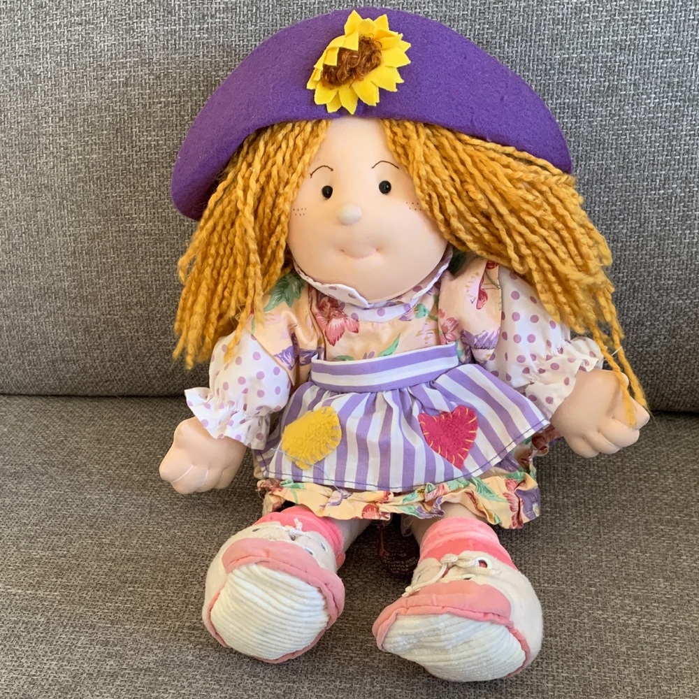 Sweetie Pie Kids Tessa Soft 14”Plush Doll Yarn Hair Clothes Shoes